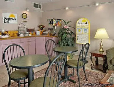 Motel Days By Wyndham Salem North 2*